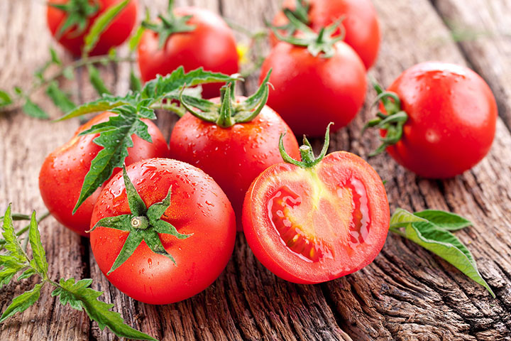 Cà chua chữa nhiệt miệng hiệu quả